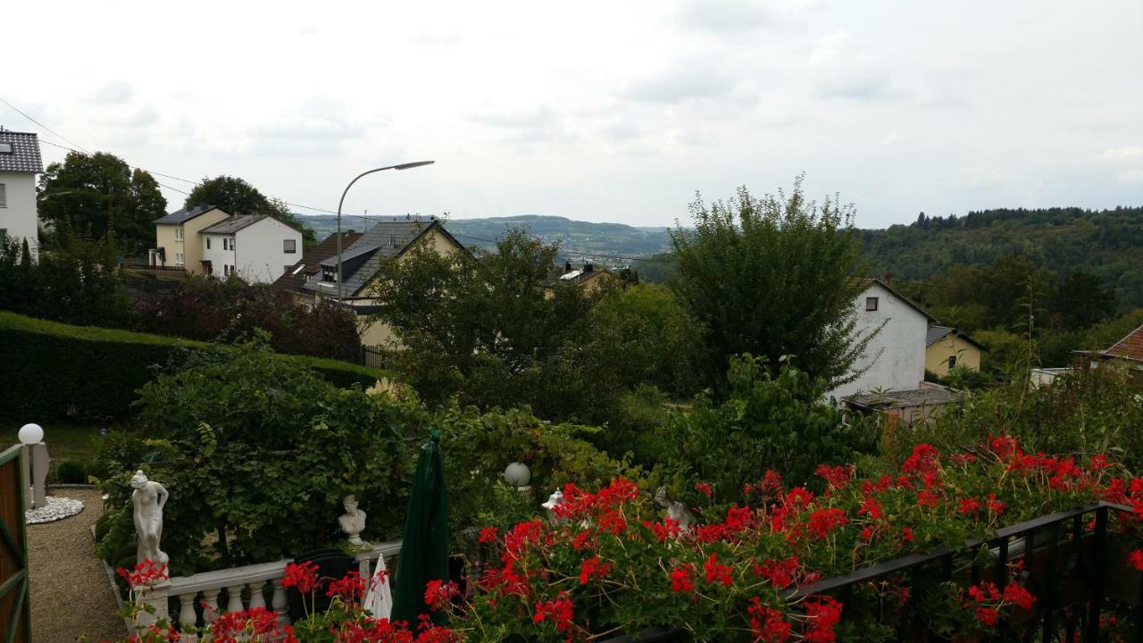 Ferienwohnung Am Gipsberg Merzig Luaran gambar